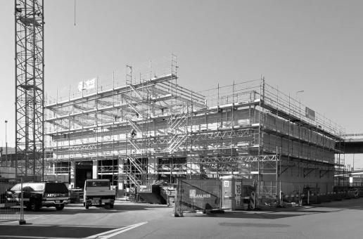 Stahlbau der Auto-/LKW-Reparaturwerkstatt aufgerichtet