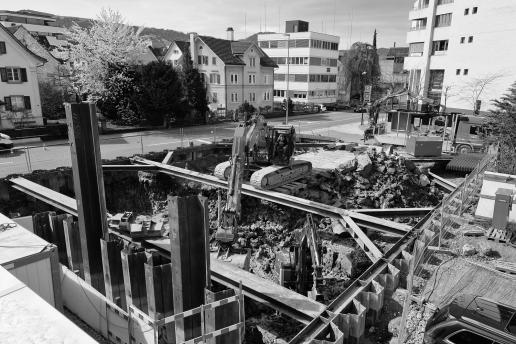 Aushub Wohn- und Geschäftshaus Tüchi 2